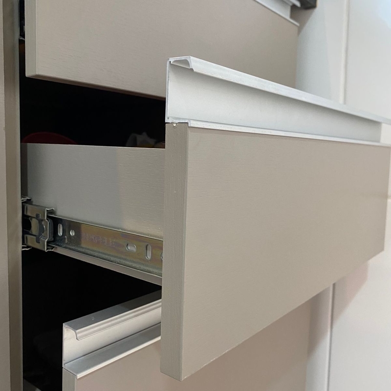 Van het de Profielendouane van het uitdrijvingsaluminium het Meubilairhardware voor het Decor van het Bouwmateriaal