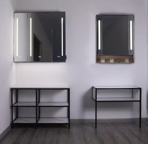 Badkamers Douches Verlichte spiegelkasten Deur Intelligente lichtdioden Spiegel