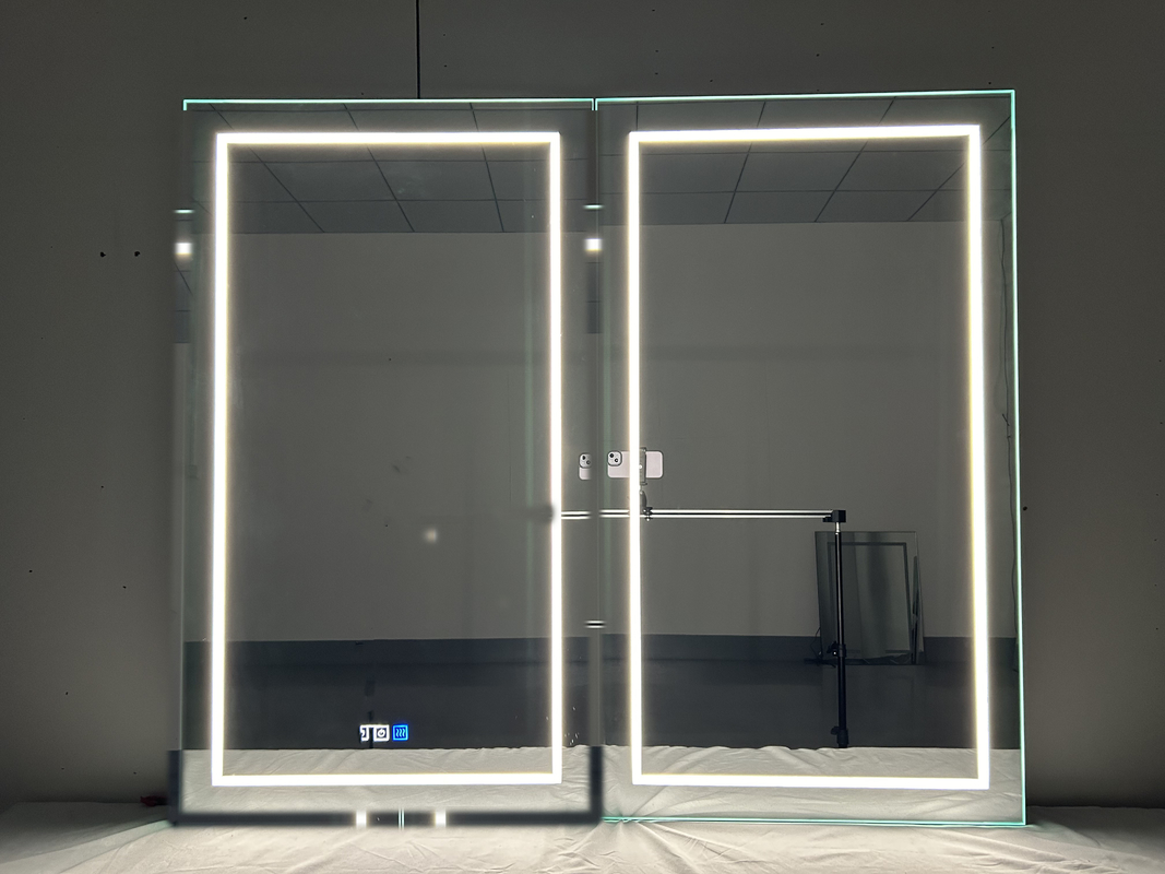 Groothandel Fabriek Elegante kast Douche Grote verlichte spiegel Badkamer Slimme LED spiegelkast Aluminium spiegel